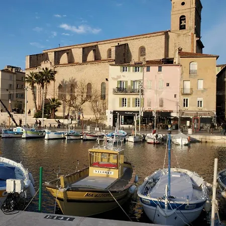 Apartamento T3 Provençal à *